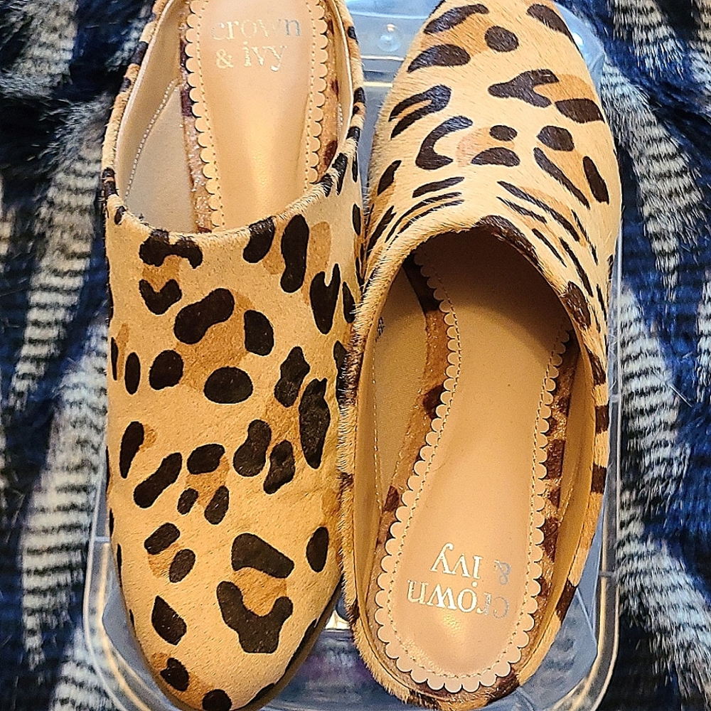 Sz 7 Kylie mules in calfshair